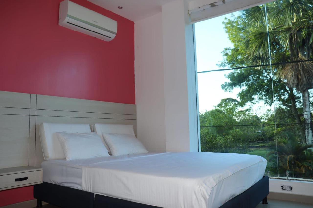 Hotel River Suite Leticia Buitenkant foto